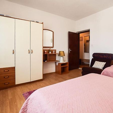 Apartments Derado Supetar Kültér fotó