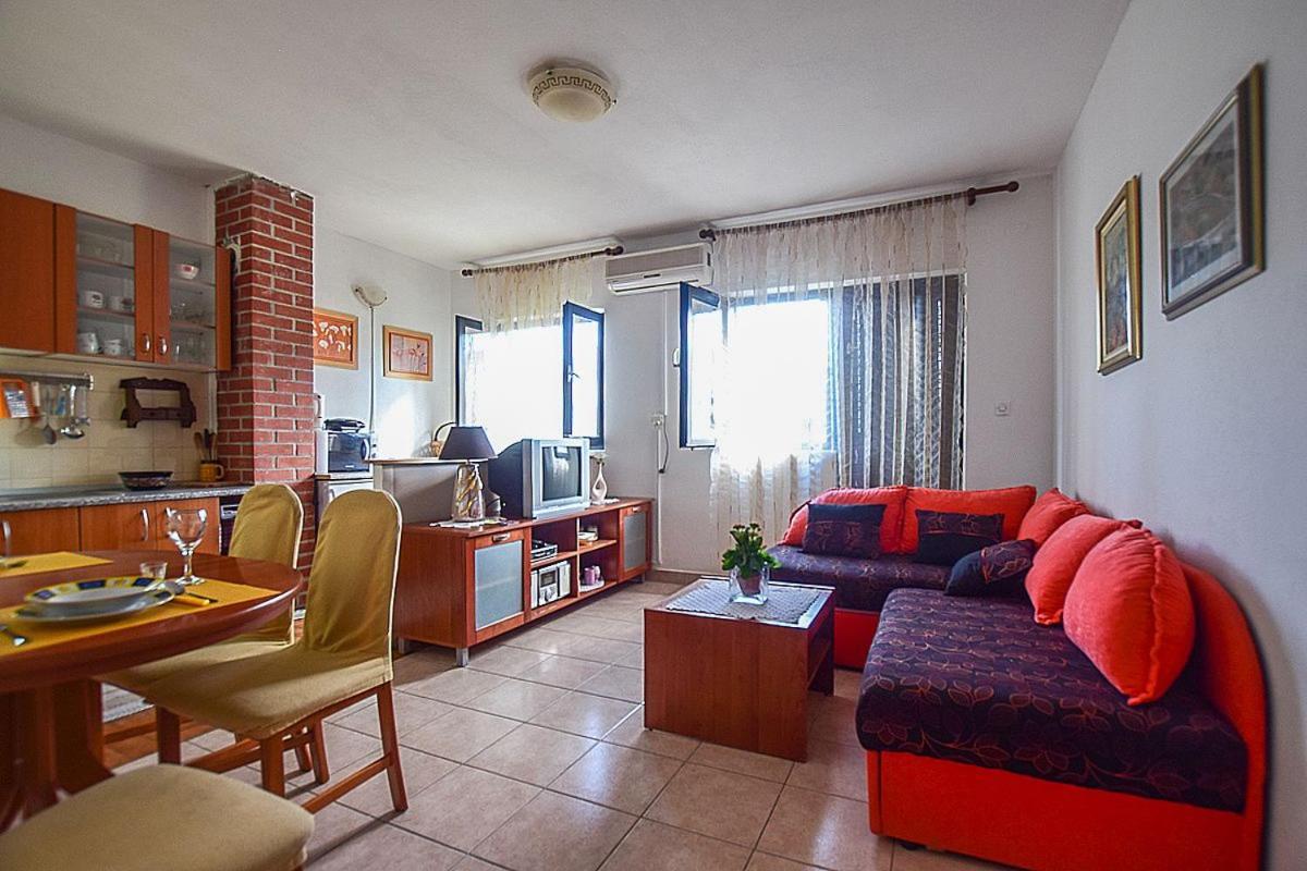 Apartments Derado Supetar Kültér fotó